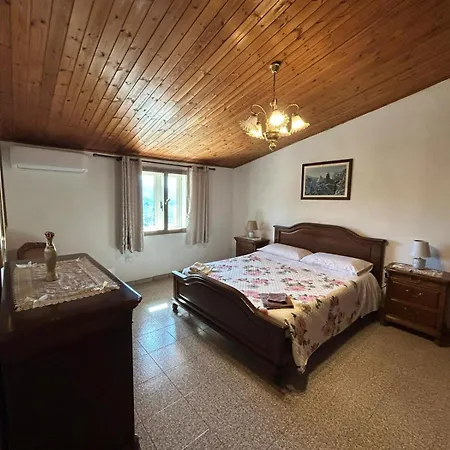 A Costa E Susu 게스트하우스 Desulo